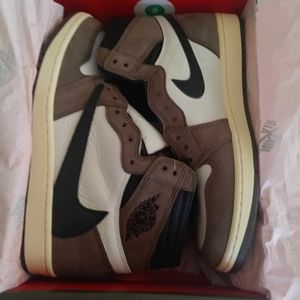 TRAVIS SCOTT X JORDAN 1 HIGH OG